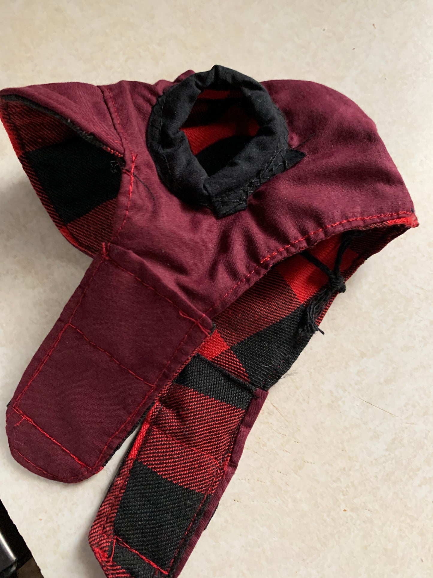 Red plaid pet Cap