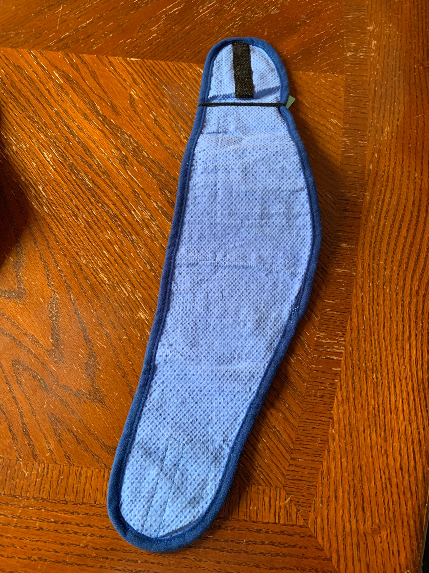 Pet cooling bandanas