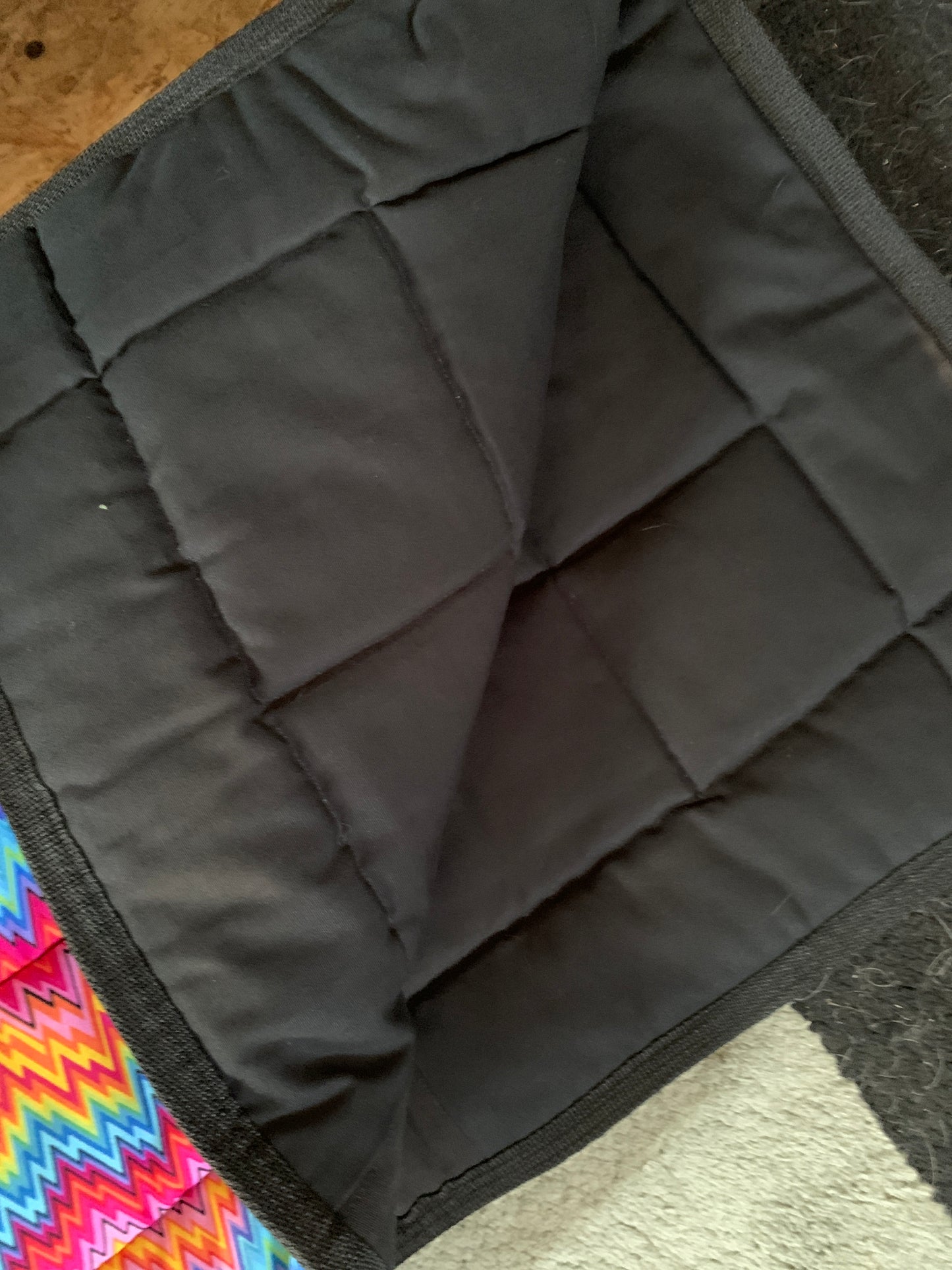 Zig zag multicoloured western horse saddle pad