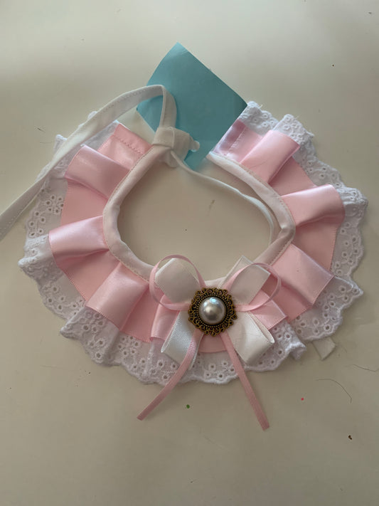 Pink satin pet lace collar