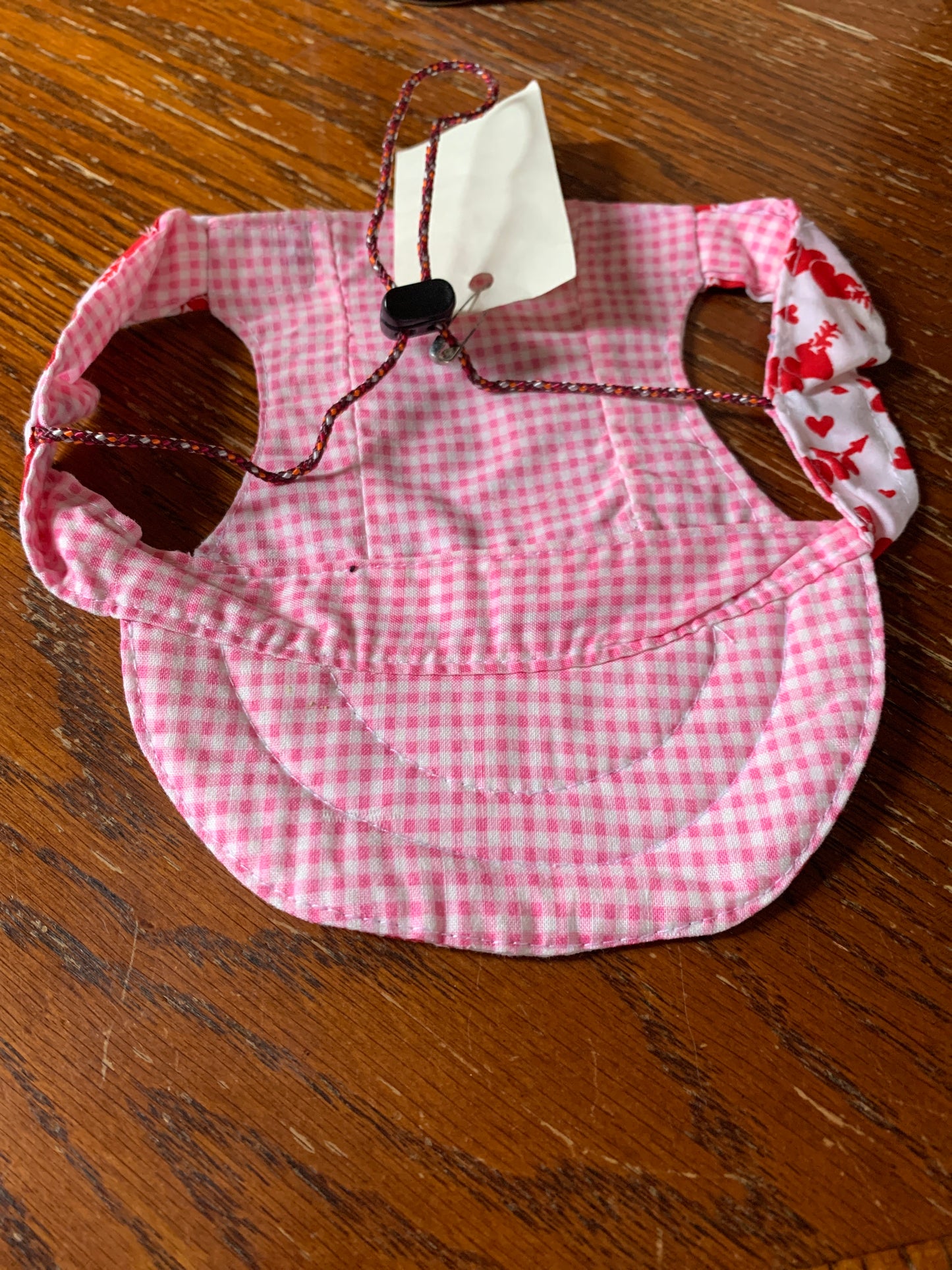 Red hearts pet hats