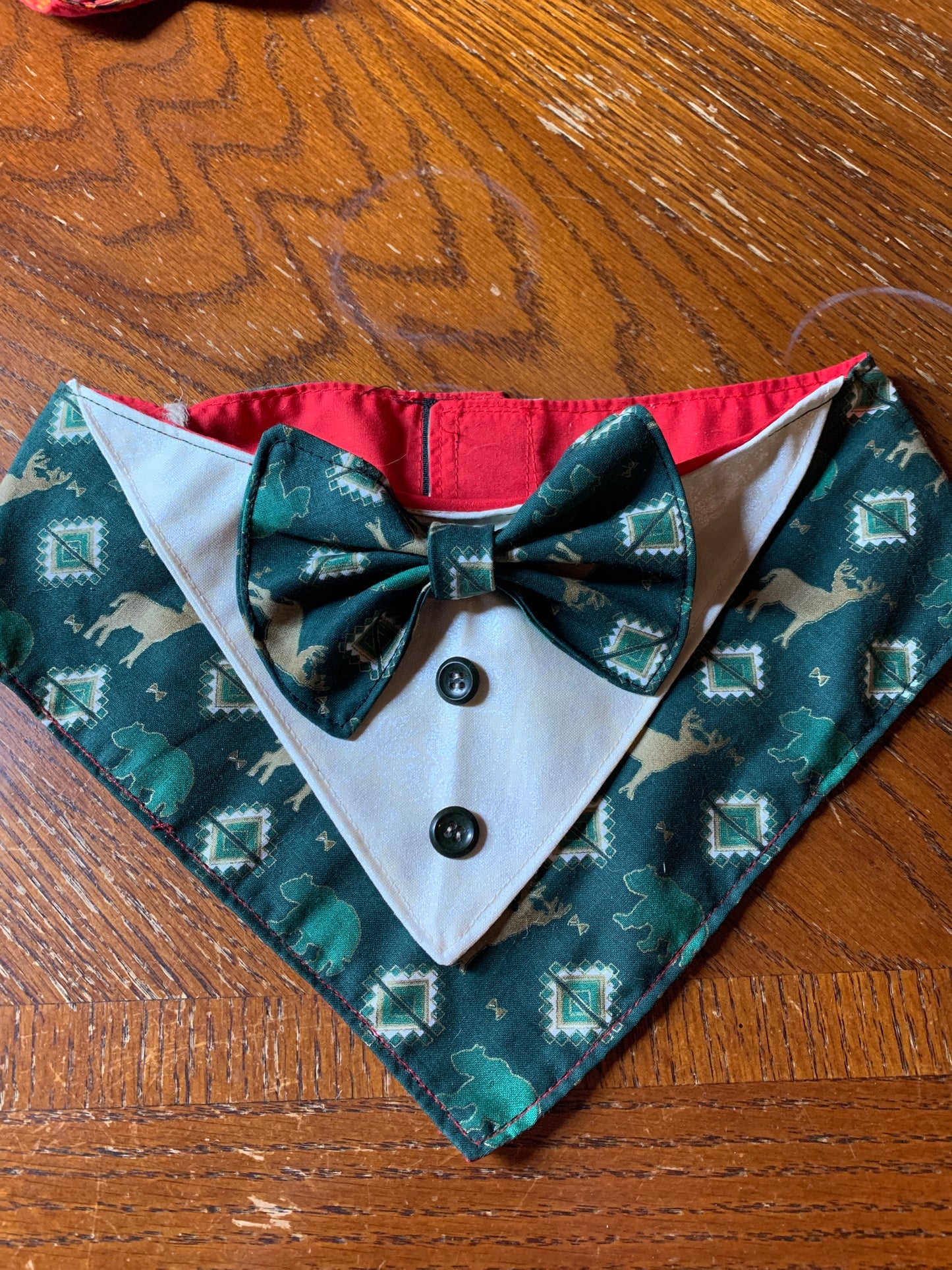 Green pet tuxedo bandanas