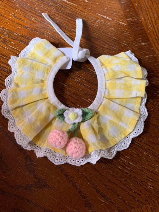 Checker pet lace collar