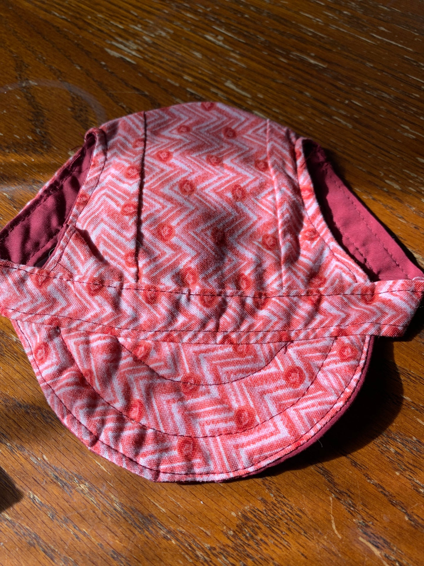 Rose zigzag pet baseball hat