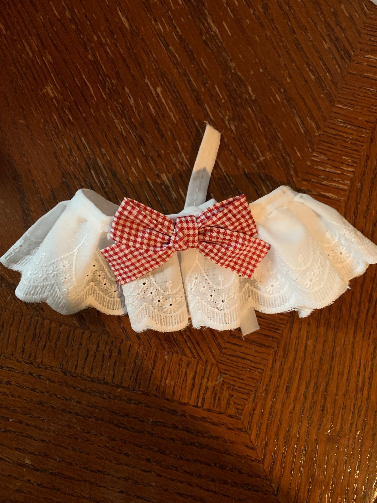 Lace pet bows
