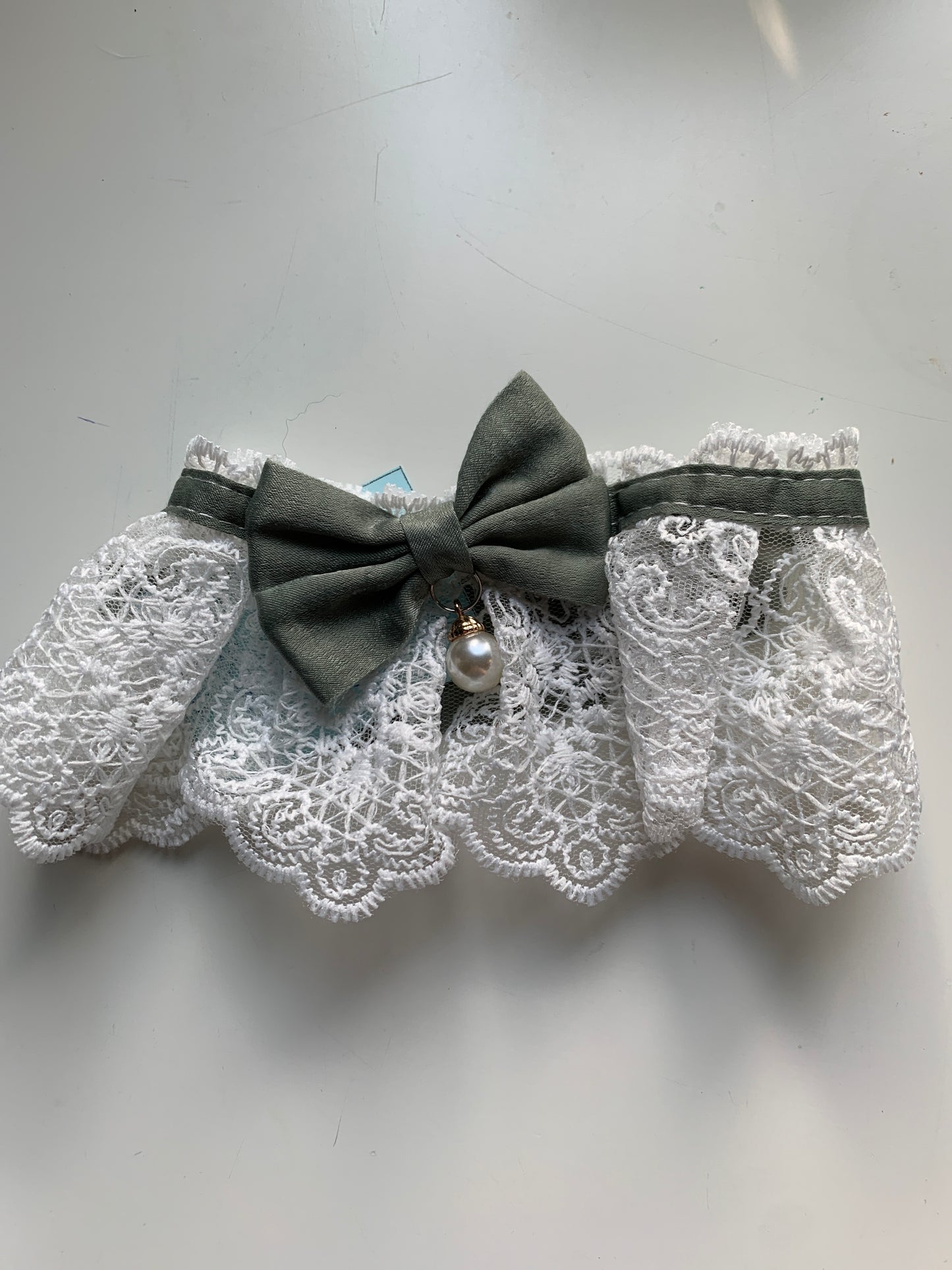Pearl pet lace collars